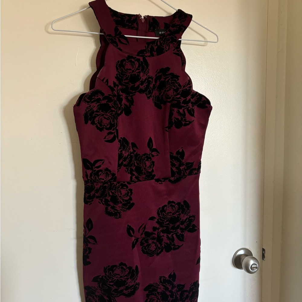 Le Chateau Maroon Mermaid Dress with Velvet Floral Designs (Size XS)